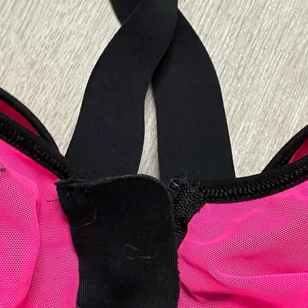 VSX Women's Pink and Black Sports Bra - Picture 5 of 12